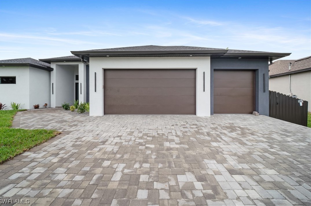 2808 32nd St, Cape Coral, FL 33914-4758