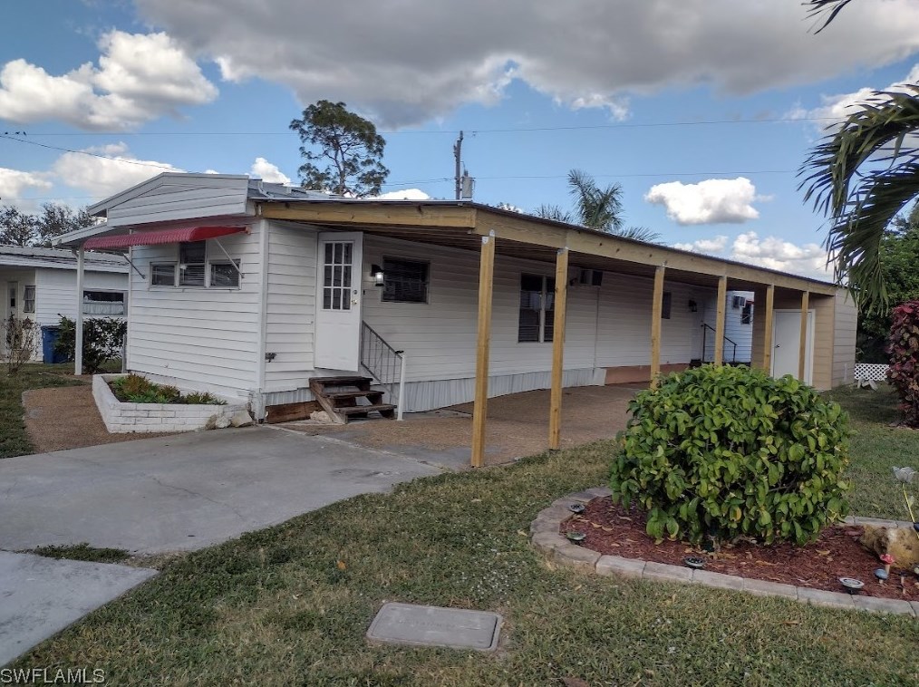 26174 Princess Ln, Bonita Springs, FL 34135