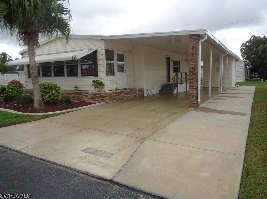 3168 Indian Village Ln, Fort Myers, FL 33917-1540