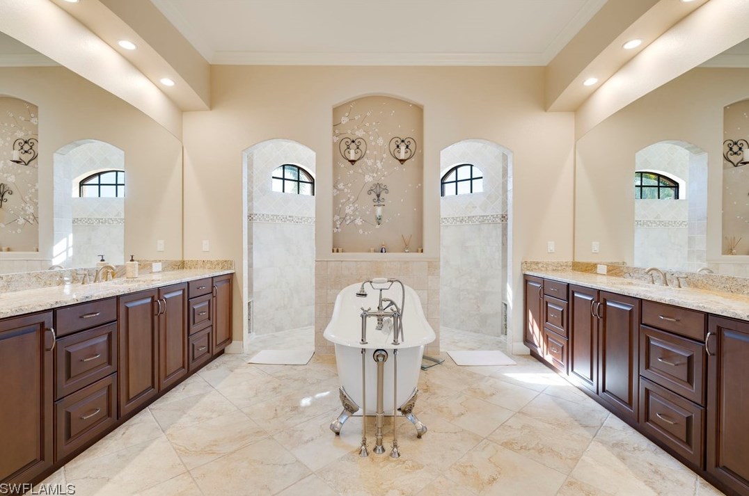 925 51 Ter, Cape Coral FL  33914-7610 exterior