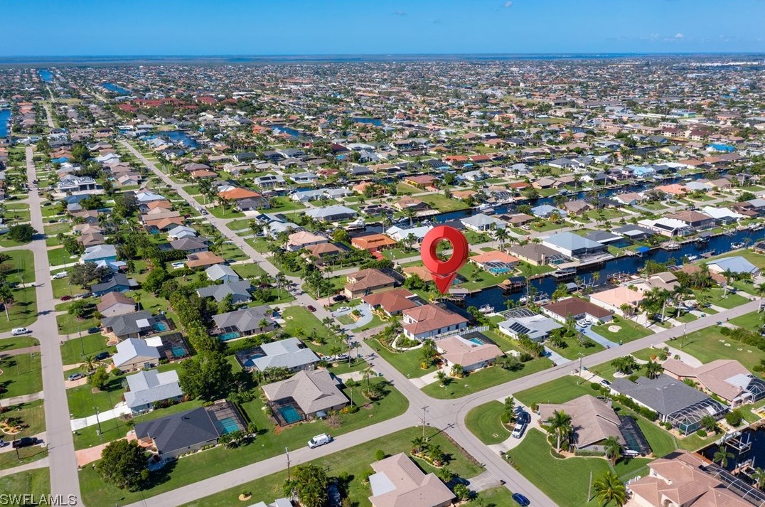 925 51 Ter, Cape Coral FL  33914-7610 exterior