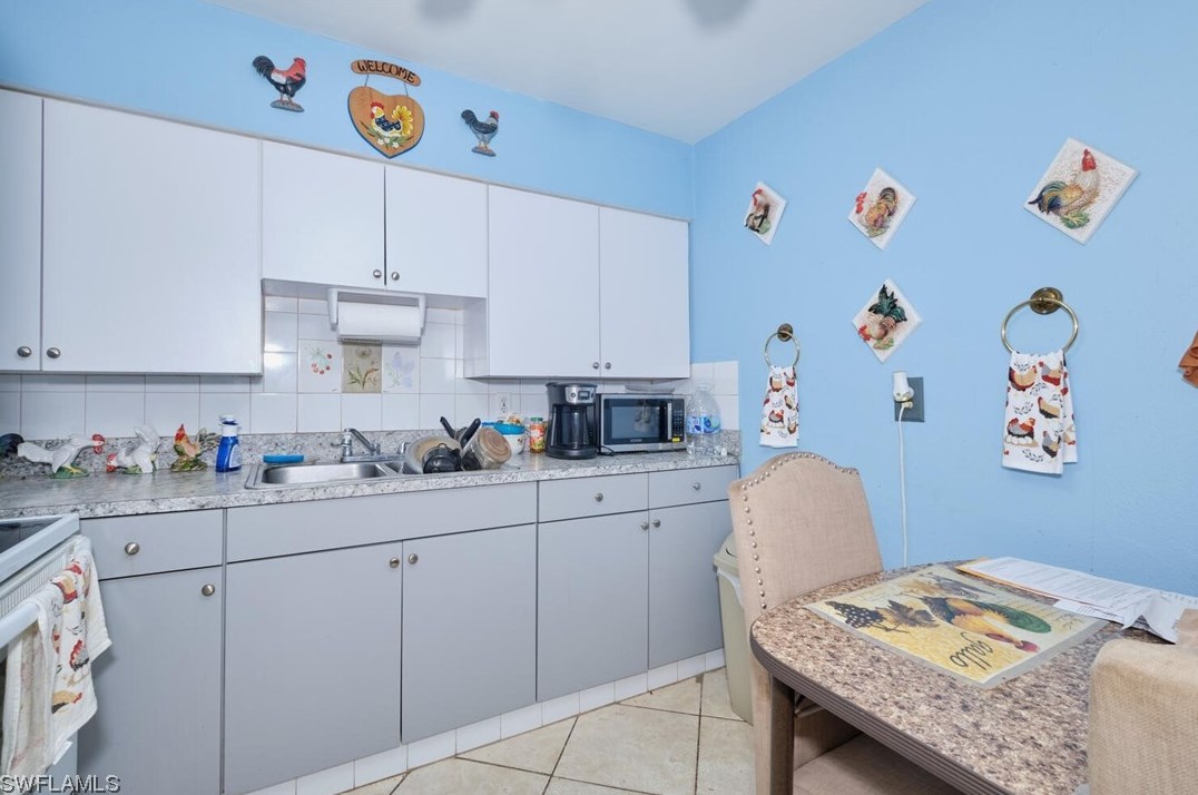 4373 Tuscaloosa St, Fort Myers, FL 33905-2840