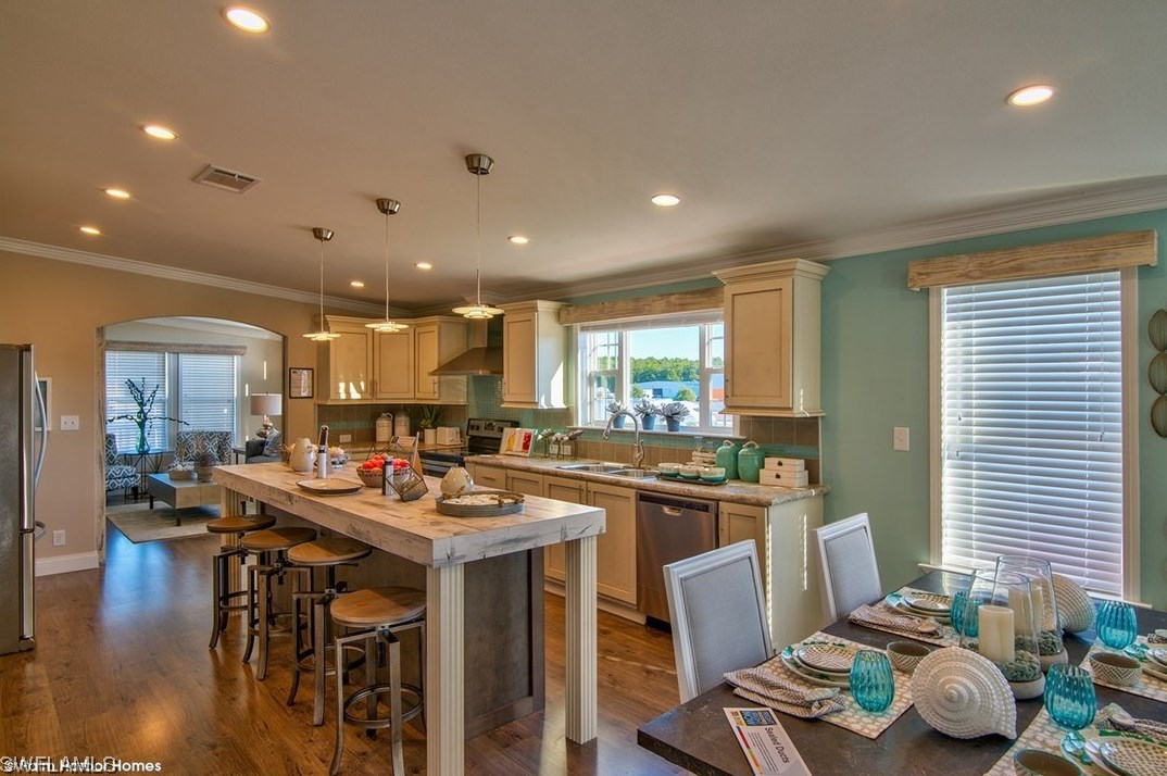 8697 Yukon Ct, Saint James City FL  33956-3042 exterior