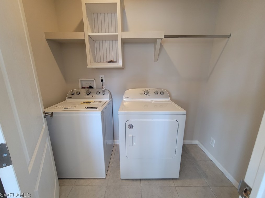 8697 Yukon Ct, Saint James City FL  33956-3042 exterior