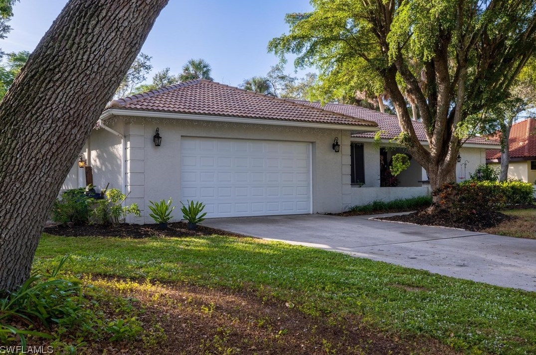 12462 Mcgregor Woods Cir, Fort Myers, FL 33908-2459