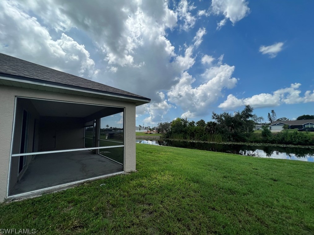 906 Sw 11th Pl, Cape Coral, FL 33991