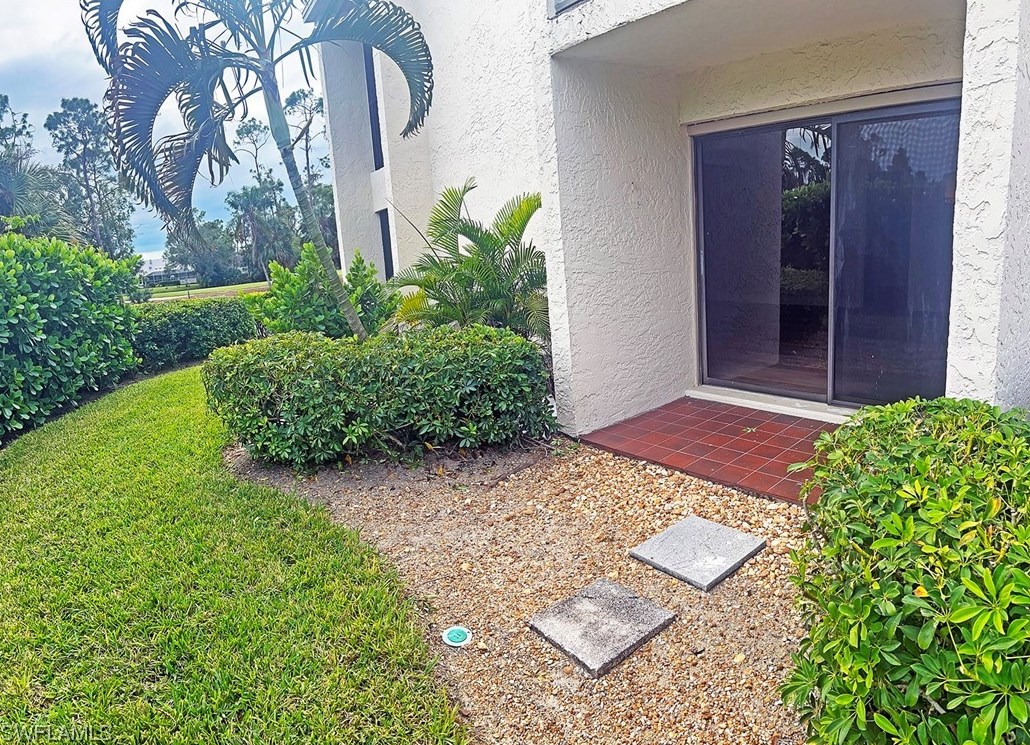 16424 Timberlakes Dr, Fort Myers, FL 33908-4394