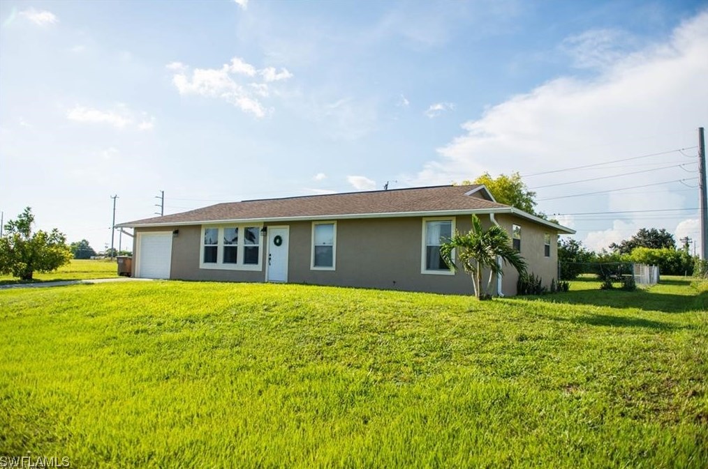 931 Ne 23rd Ter, Cape Coral, FL 33909