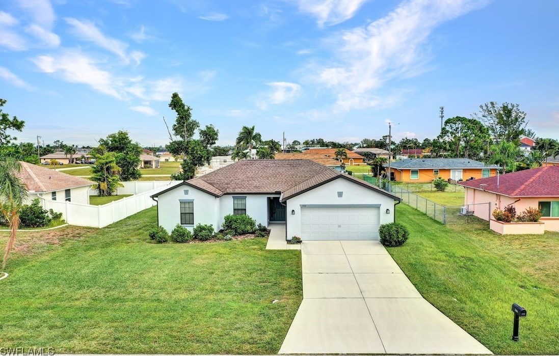 703 21st Ter, Cape Coral, FL 33991-7733