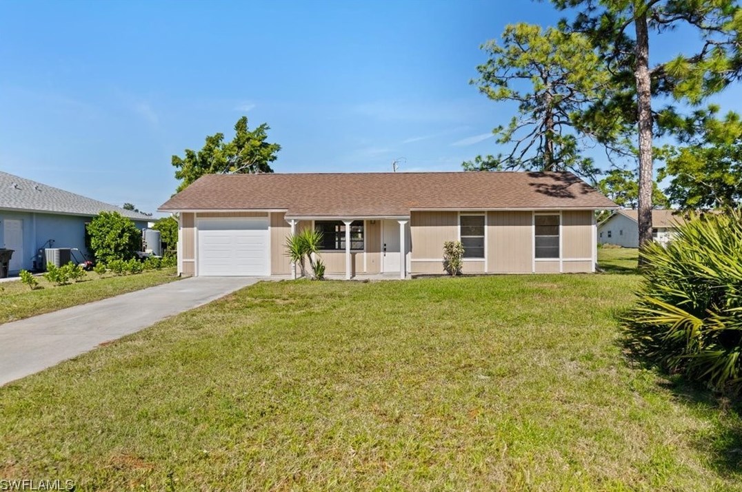 8309 Bamboo Rd, Fort Myers, FL 33967-3402