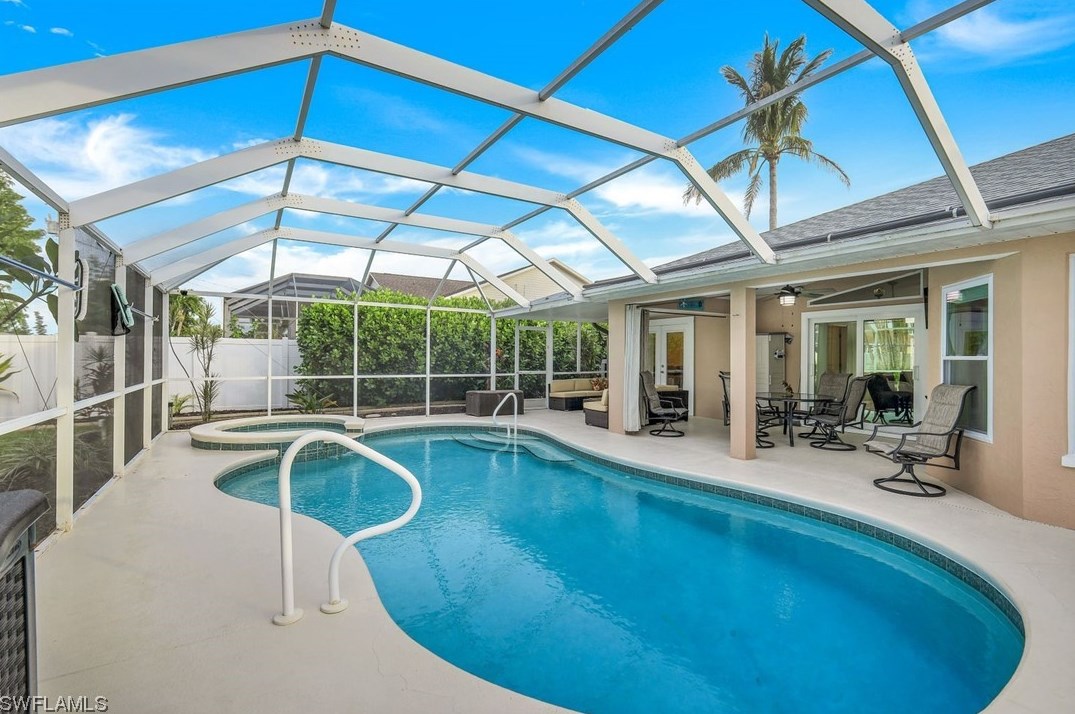 157 17th Ter, Cape Coral, FL 33909-5293