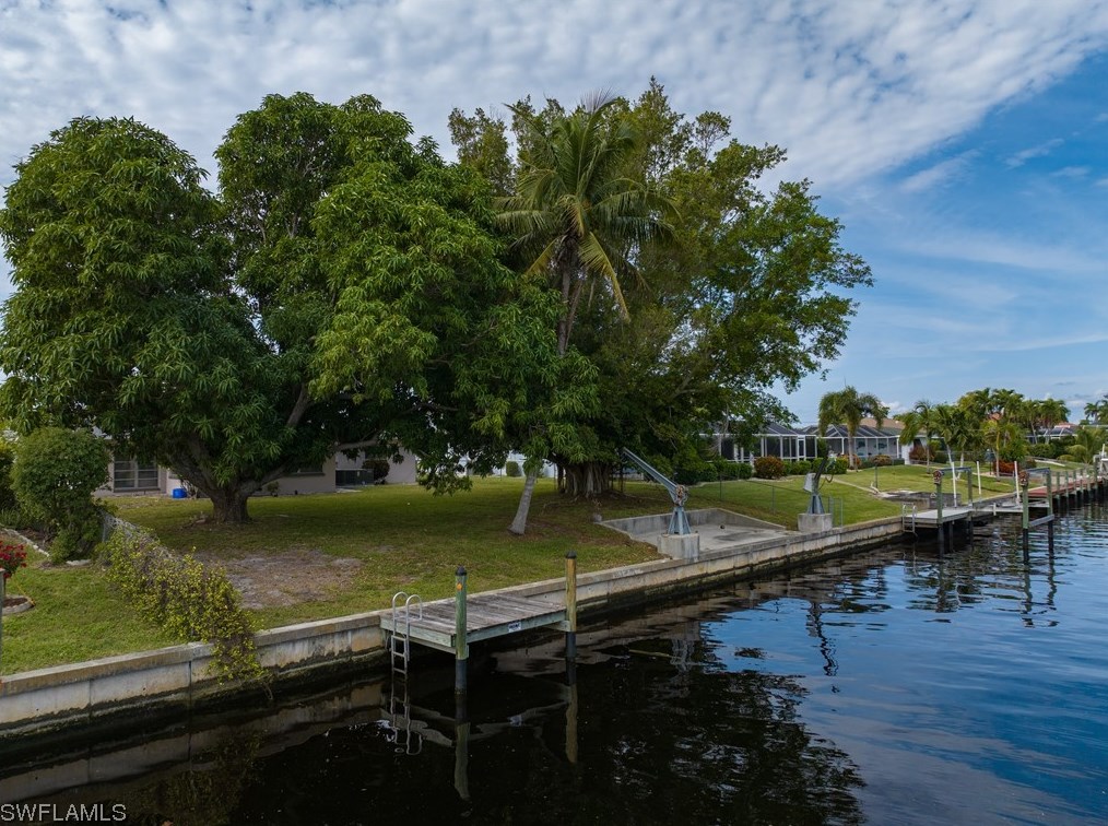 4125 9th Ct, Cape Coral, FL 33904-5317