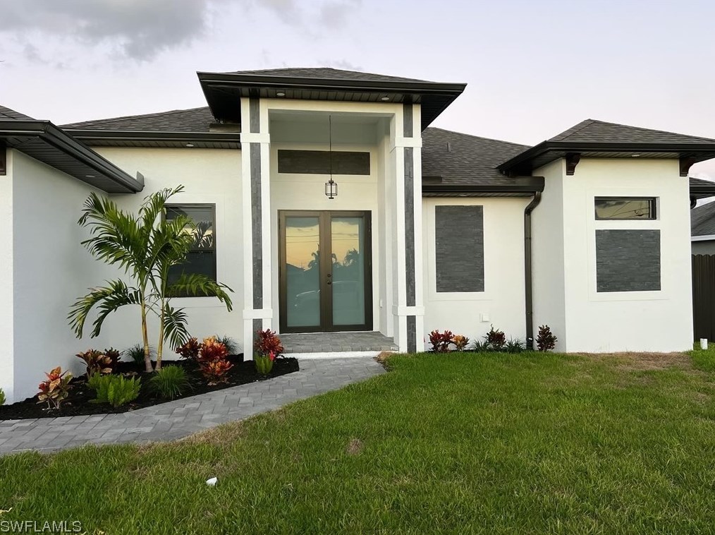 217 29th Ave, Cape Coral, FL 33993-6994