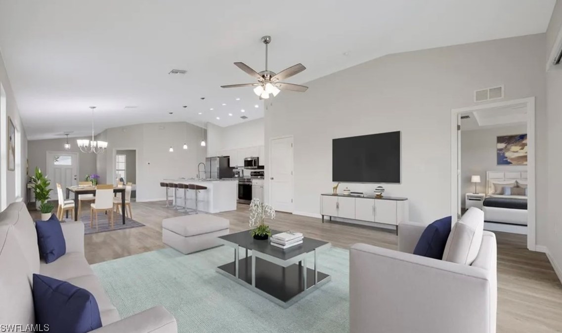 9023 Maywood Cir, Labelle, FL