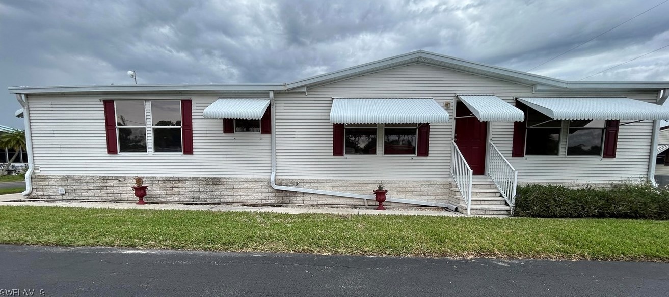 3077 Longview Ln, Fort Myers, FL 33917