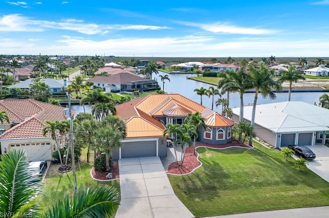 2906 40th St, Cape Coral, FL 33914-6032