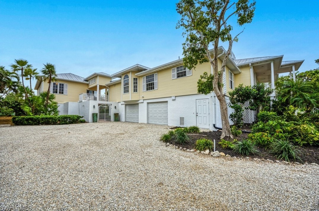 4179 Dingman Dr, Sanibel, FL 33957
