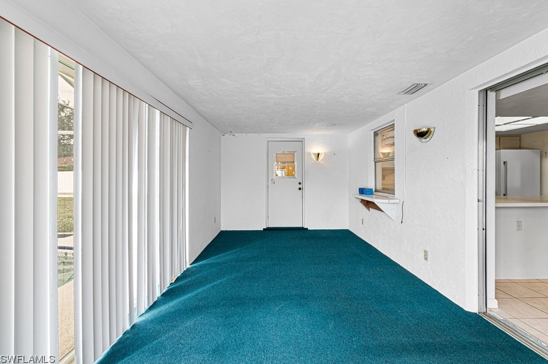 289 Ground Dove Cir, Lehigh Acres FL 33936-6931 exterior