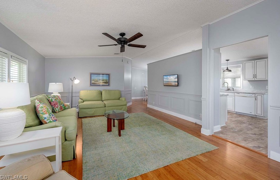 9062 Flamingo Cir, Fort Myers FL  33903-2178 exterior