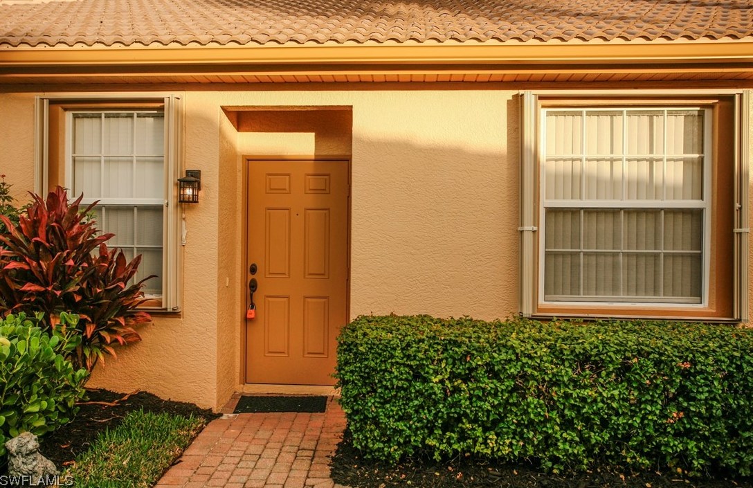 7856 Lake Sawgrass Loop, Fort Myers, FL 33907-6594