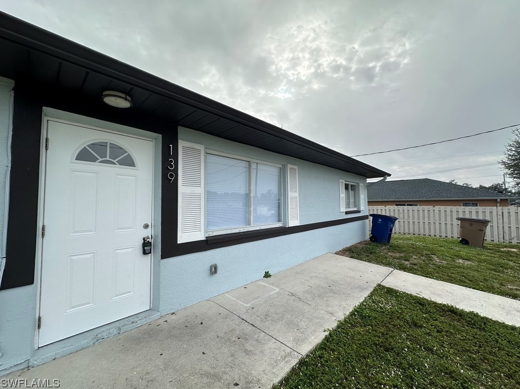 137 Gordon Ave, Lehigh Acres, FL 33973-2008