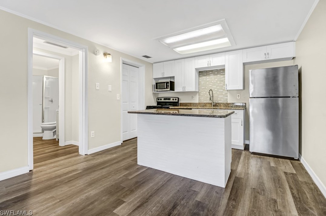 5393 Treetops Dr #i-q-1, Naples, FL 34113