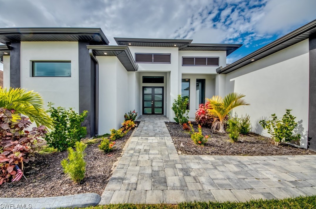 2830 24th Ave, Cape Coral, FL 33914-3931