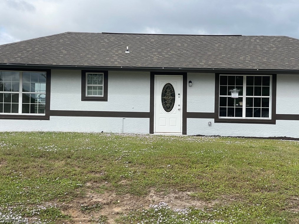 803 Monroe Dr, Lehigh Acres, FL 33936-4901