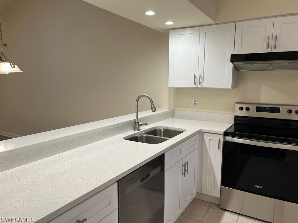 11421 Caravel Cir, Fort Myers, FL 33908-5259