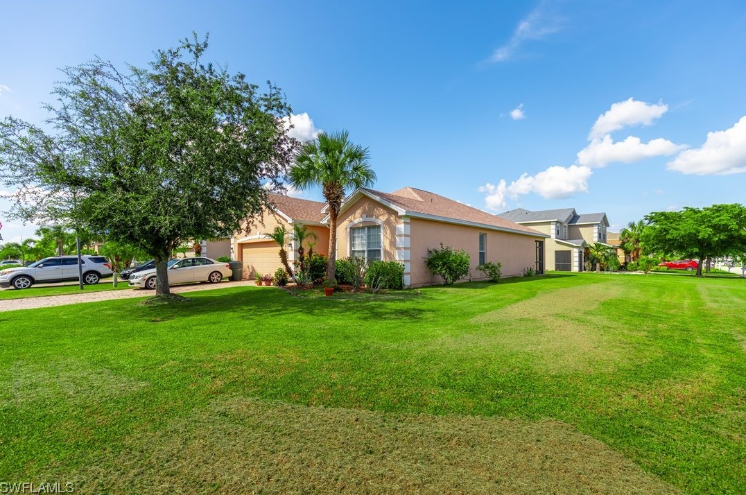 8347 Silver Birch Way, Lehigh Acres, FL 33971