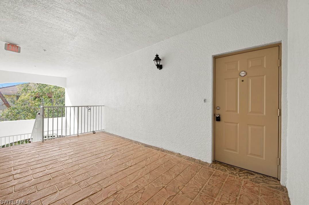 13141 Bella Casa Cir Apt 3180, Fort Myers, FL 33966