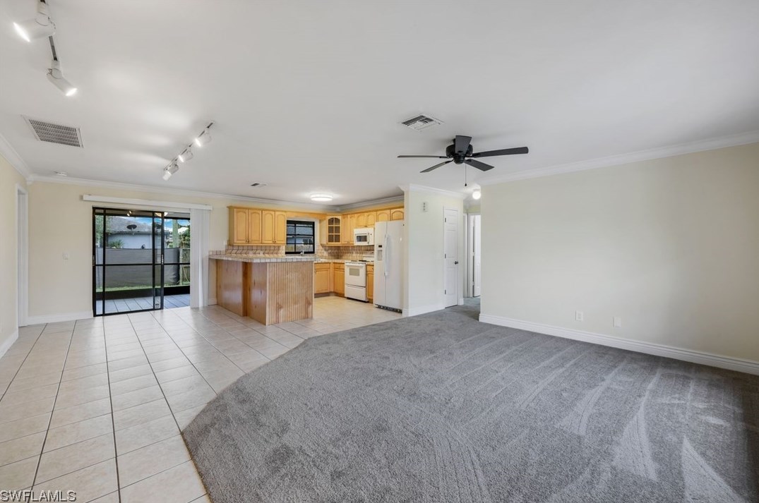 9052 Murcott Dr, Fort Myers, FL 33967-3710