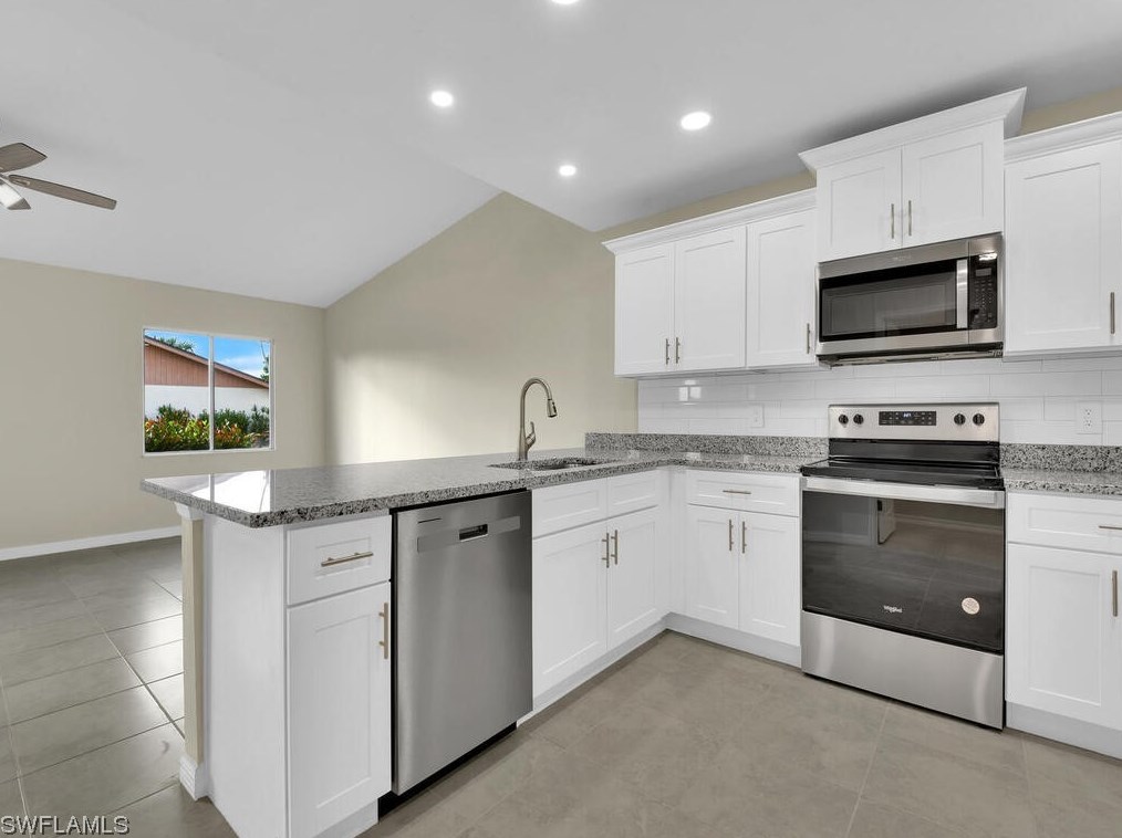 17327 Birchwood Ln, Fort Myers FL  33908-6183 exterior