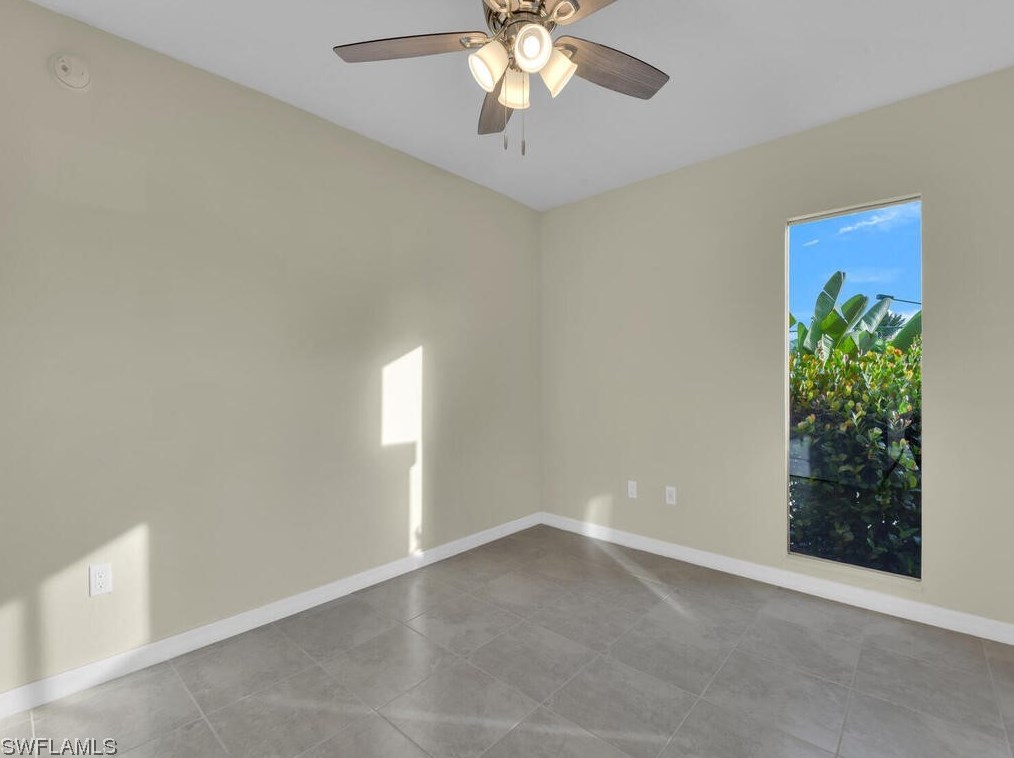 17327 Birchwood Ln, Fort Myers FL  33908-6183 exterior