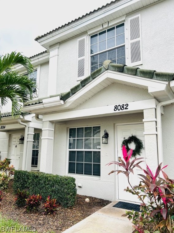 8082 Pacific Beach Dr, Fort Myers, FL 33966-7928