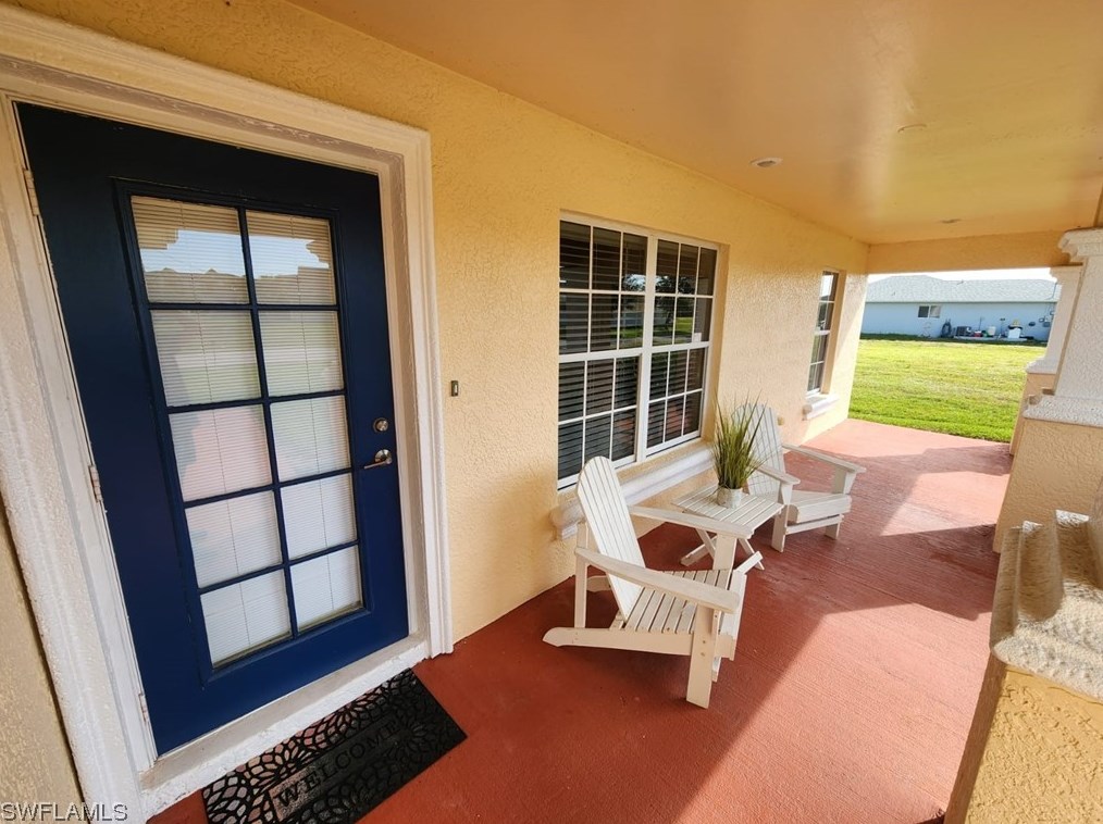 401 Sw 14th Pl, Cape Coral, FL 33909