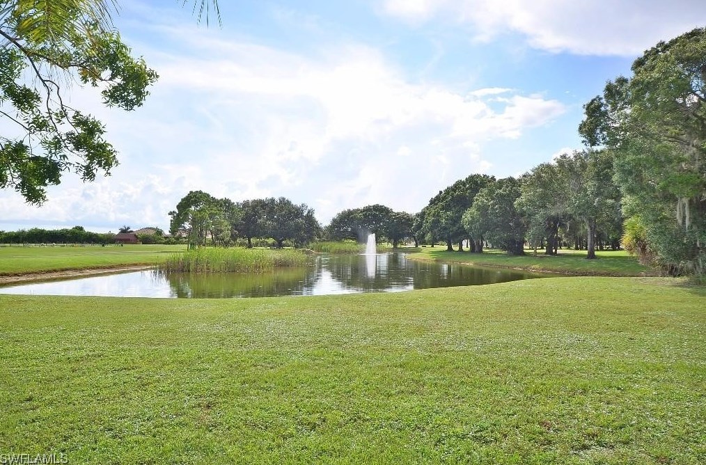 1558 26th Pl, Cape Coral, FL 33993-4821