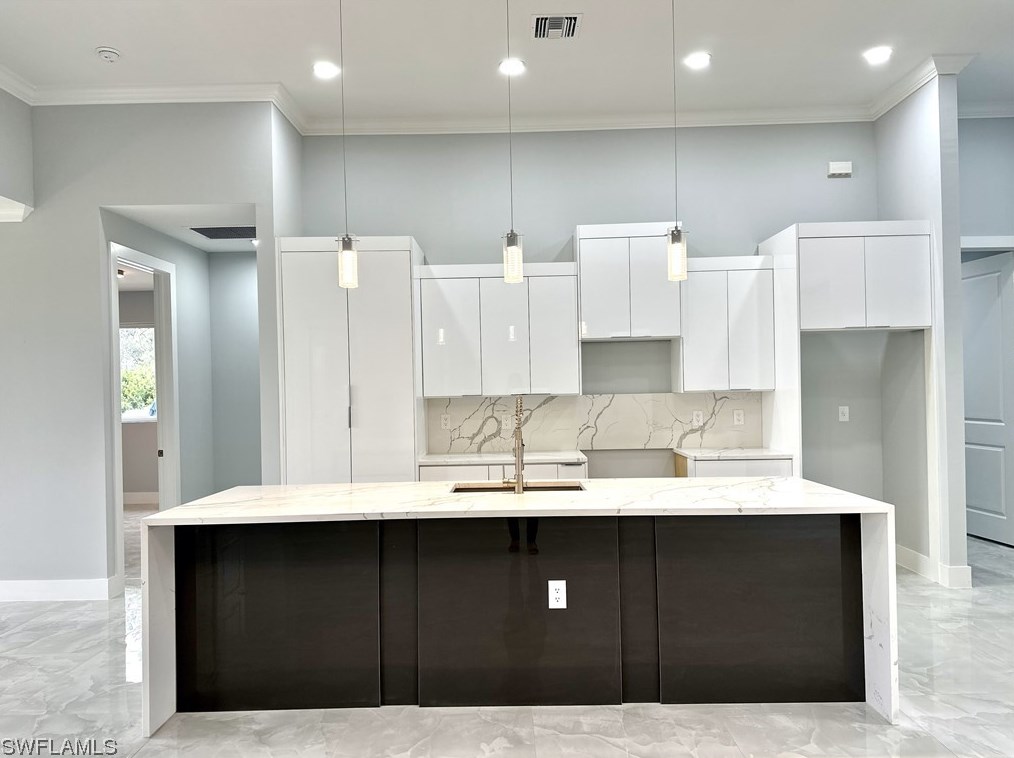 2813 9th St, Lehigh Acres, FL 33976-3141