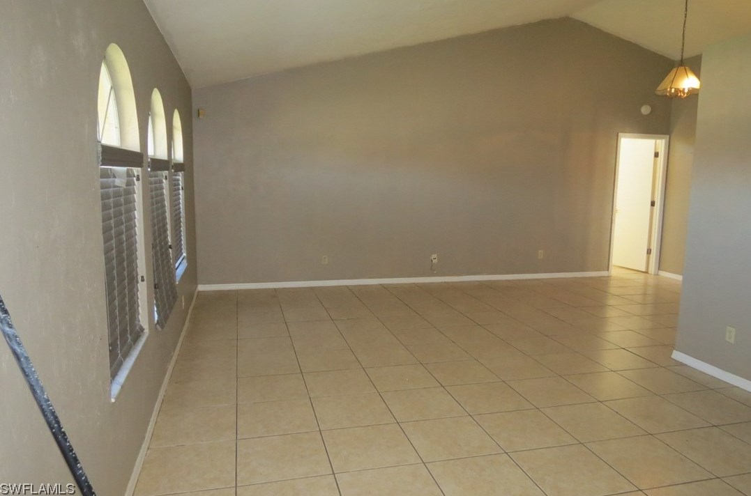 654 Homestead Rd, Lehigh Acres, FL 33974-9683