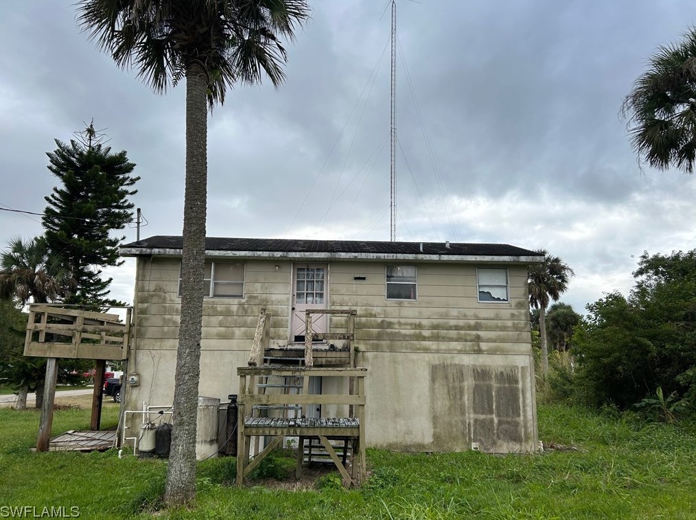 17331 Rewis Rd, Alva, FL 33920-5525