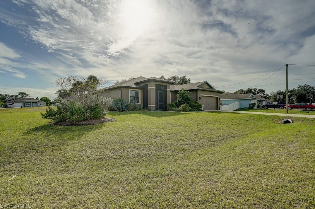 713 Zendor Ave, Fort Myers, FL 33913