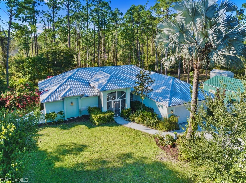 520 Summit Ave, Lehigh Acres, FL 33974-4518