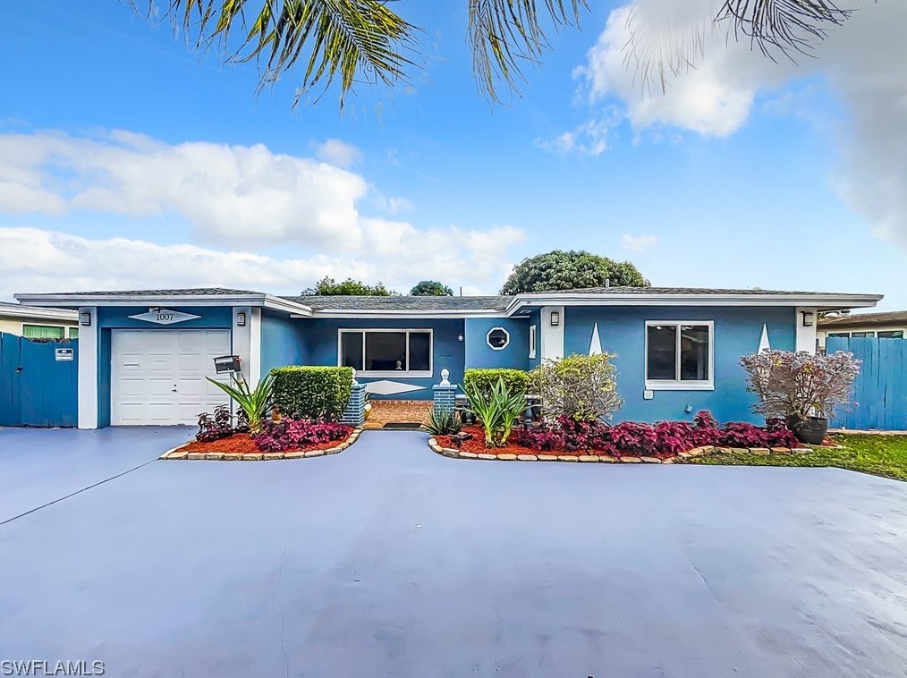 1007 76th Ave, Hollywood, FL 33024-5366