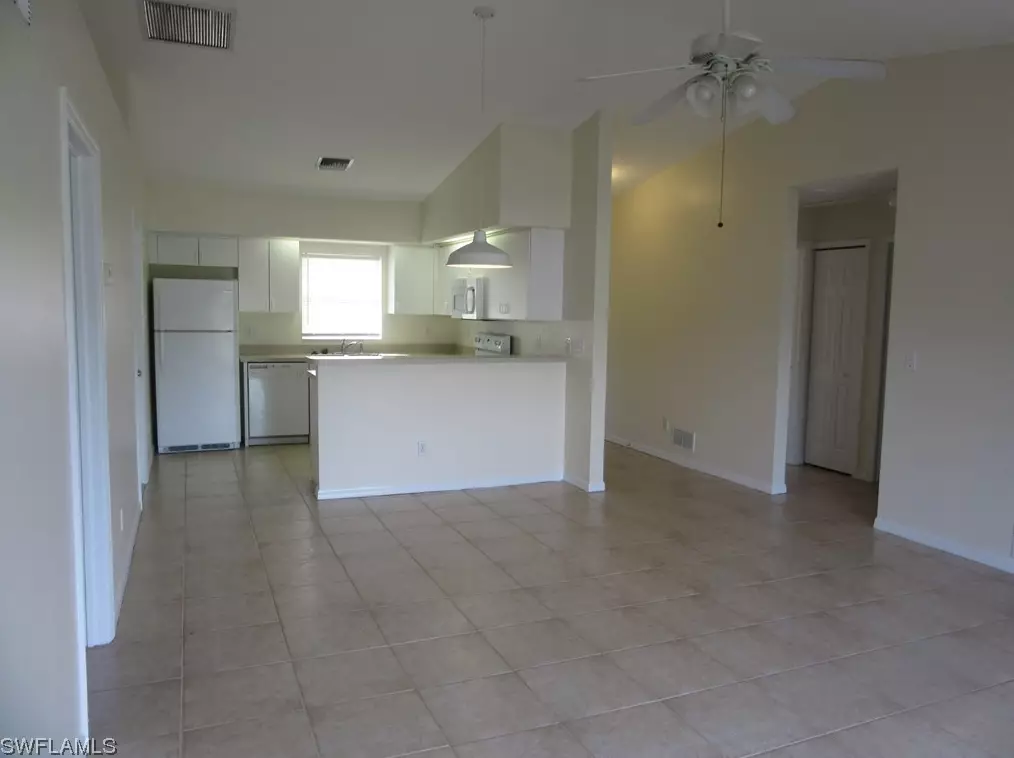 4546 28th St Sw, Lehigh Acres, FL 33973