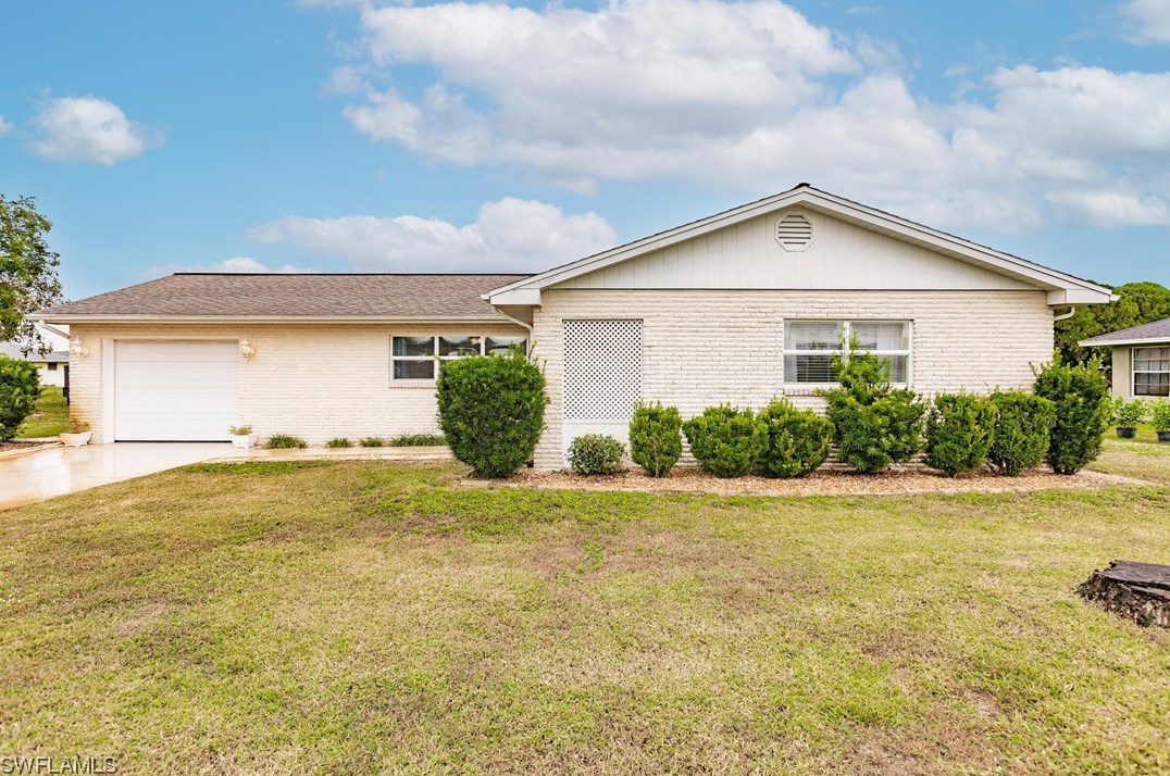 16 Sagewood Ave, Lehigh Acres, FL 33936