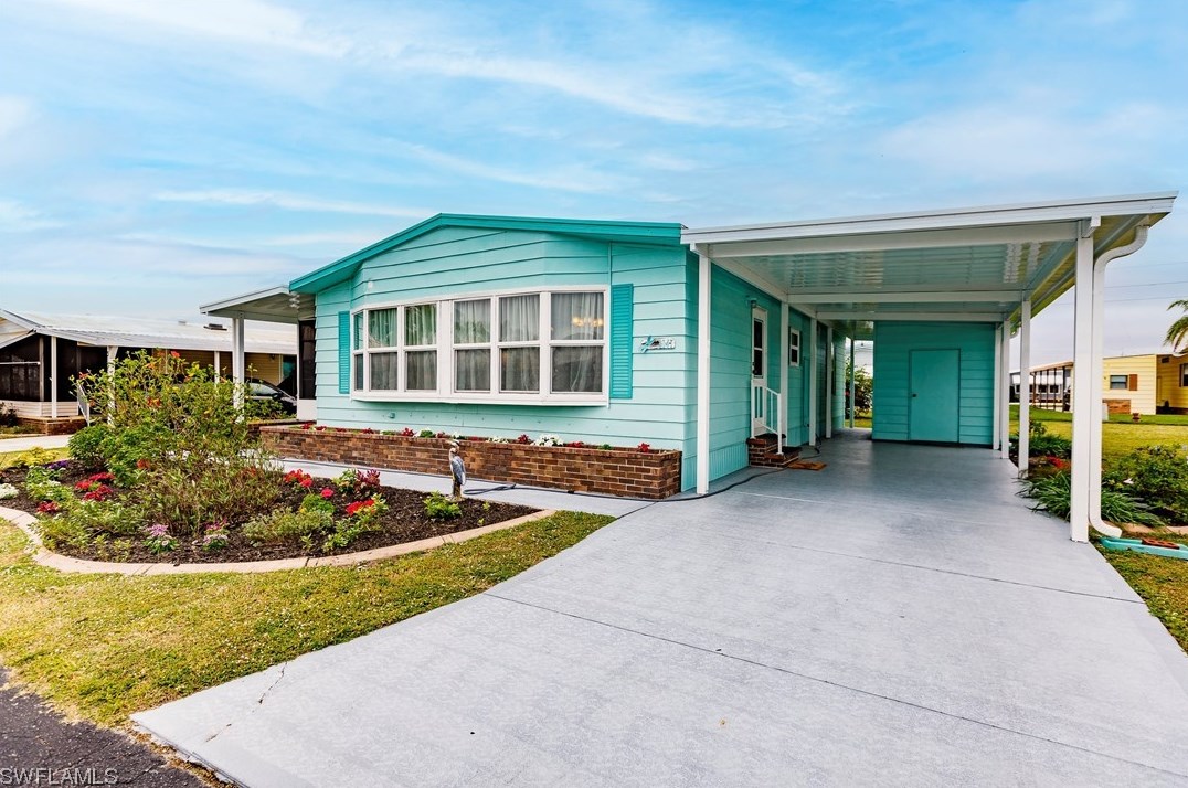 3141 Old Farm House Dr, Fort Myers, FL 33917-1588