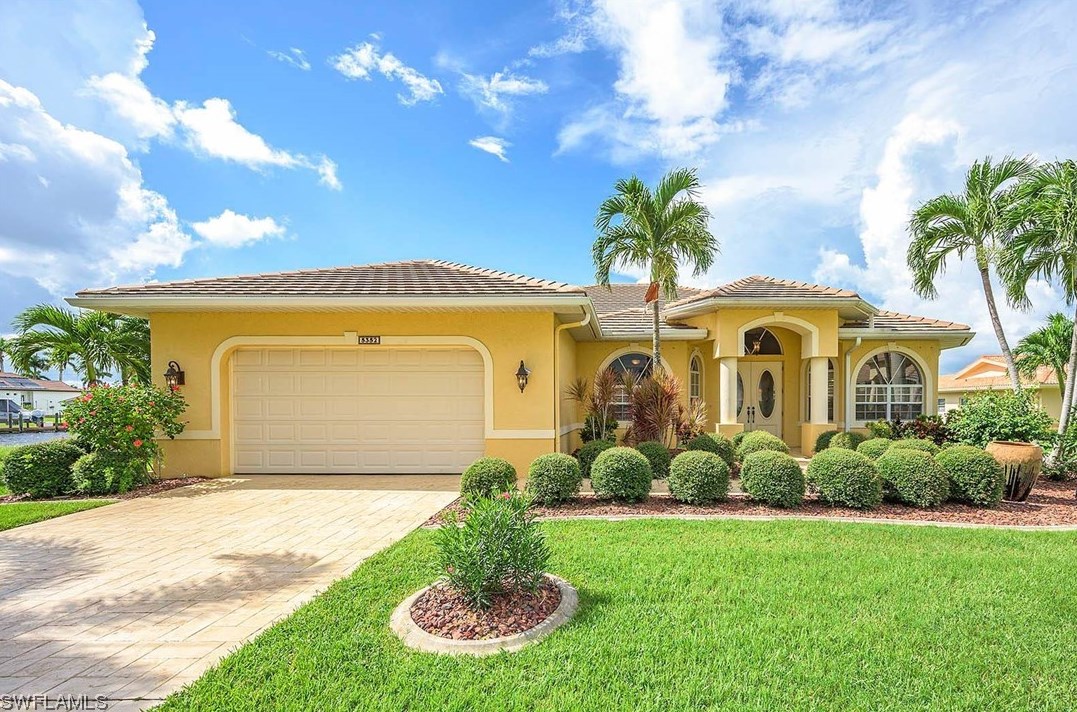 5352 Bayside Ct, Cape Coral, FL 33904-5814