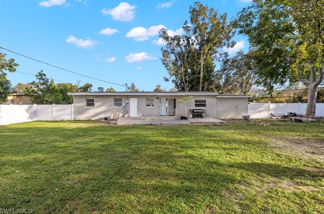 1168 Sumter Dr, Fort Myers, FL 33905-4240
