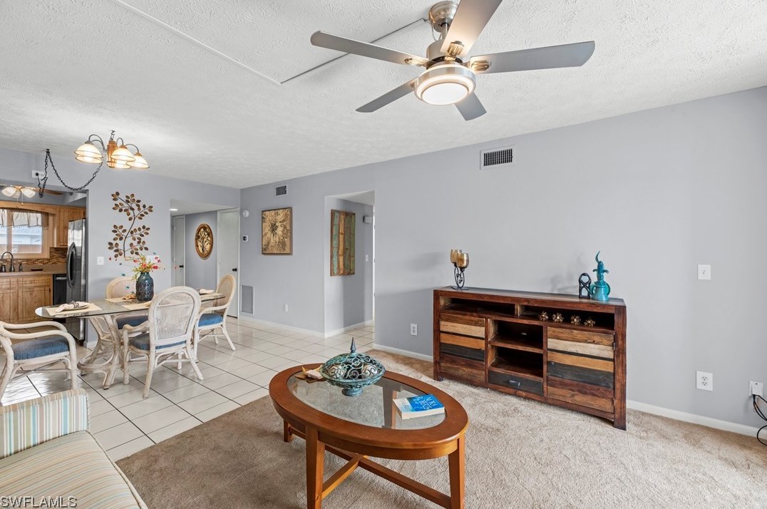 1206 40th St, Cape Coral, FL 33909-6202