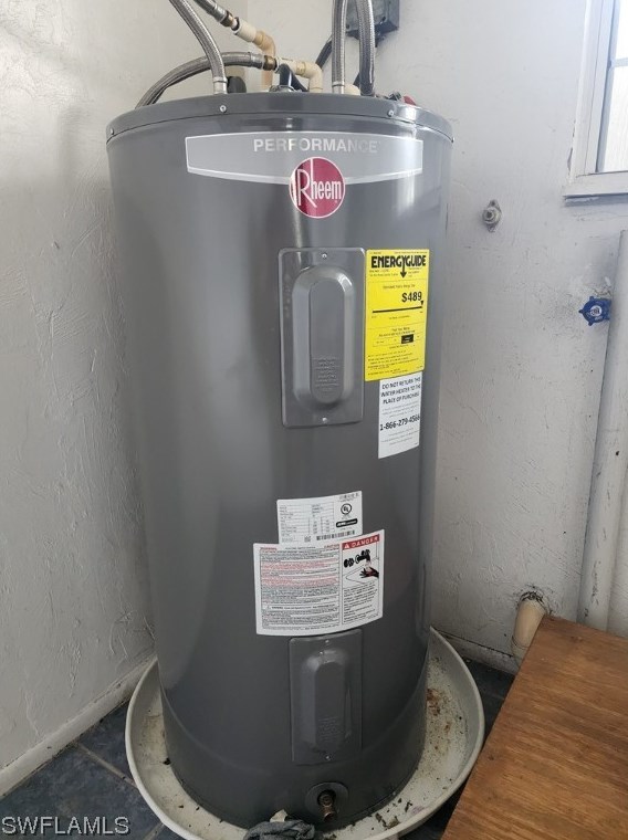 522 Michael Ave, Lehigh Acres FL  33936-1044 exterior